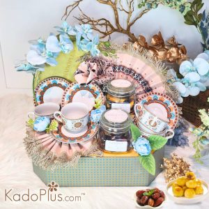 hampers lebaran terbaru kekinian cookies. Hampers lebaran parcel lebaran Indonesia Hari Raya gift basket Ramadan Treasures 2