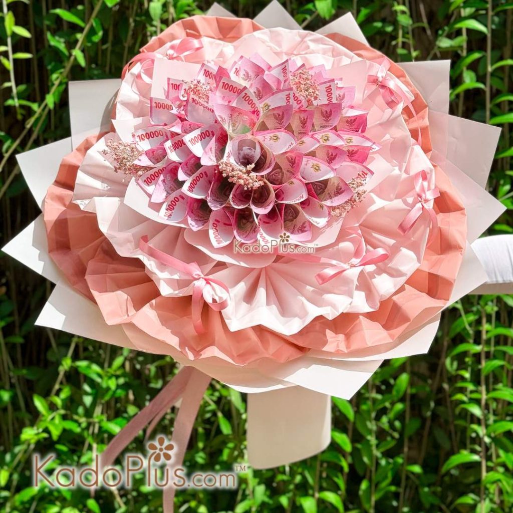 Buket Uang: Glam Cash – Hadiah Spesial Penuh Makna Ingin memberikan hadiah yang unik, elegan, dan berkesan? Buket Uang Cantik adalah pilihan sempurna untuk merayakan momen spesial orang tersayang—dari ulang tahun, wisuda, hingga hari pernikahan!