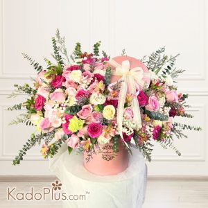 Rangkaian bunga meja, Rangkaian box bunga, flower box , toko bunga jakarta, Rangkaian Bunga Box Ballad of Petals "Kado Valentine romantis", "Bunga Valentine Jakarta", "Luxury Valentine Flower Box", "Hadiah bunga mawar untuk pasangan".